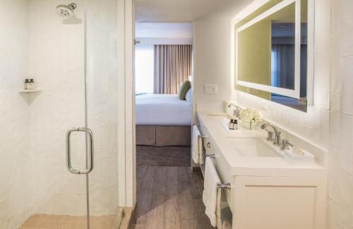 Belle Vista Hotel | Beach House Suites by the Don CeSar