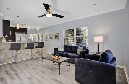Hendricks and Venice Isles Apartment | Beach Isles: Modern 1BR Apartment in Fort Lauderdale