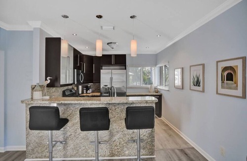 Hendricks and Venice Isles Apartment | Beach Isles: Modern 1BR Apartment in Fort Lauderdale