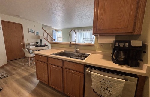 Downtown Kenosha House | Beach Lake Michigan King Bed Pet Friendly