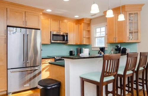 South End House | Beach Living by Bryant Real Estate