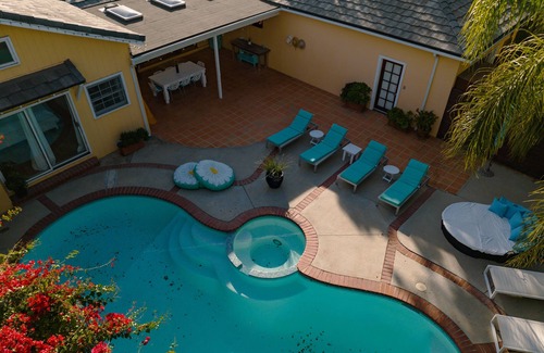 Woodland Hills House | Beach & Mtns & city-private oasis, pool, jacuzzi under the stars