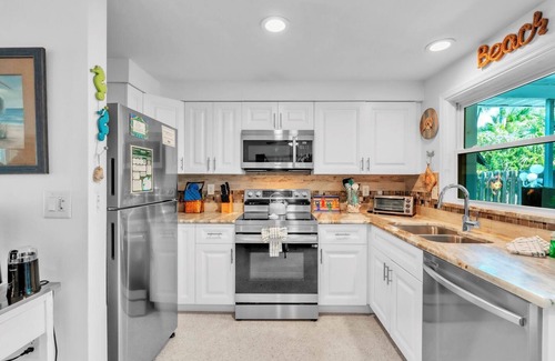 Anna Maria House | Beach N Bay 204 by Duncan Real Estate