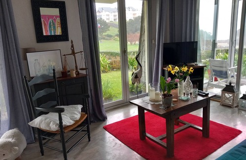 Saint-Quay-Portrieux Apartment | BEACH OF THE COUNTESS. CLASSIFIED AS A REMARKABLE SITE. A FLOWER GARDEN