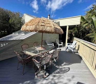 Summerplace House | Beach Paradise Getaway - 200ft from Beach!