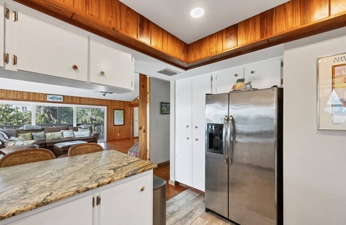 Cape Haze House | Beach pool house getaway on Kettle Harbor