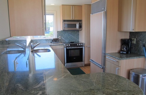 Biddeford Pool House | Beach & Pool Vacation House