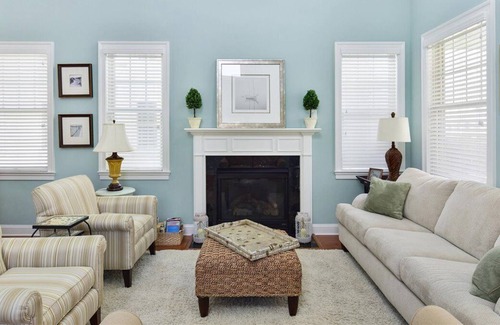 The Commons House | Beach Retreat at Bayside!