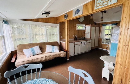 South Haven Cabin | Beach Retreat - Cabin 3