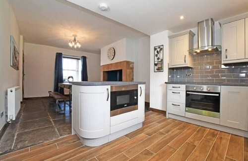 Seahouses House | BEACH RETREAT, family friendly, with open fire in Seahouses