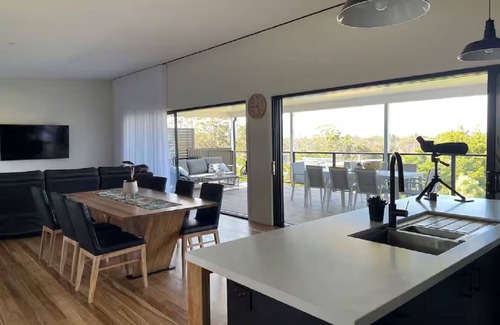 Pambula Beach House | Beach Retreat, renovated, easy walk to beach