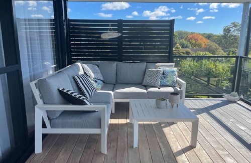 Pambula Beach House | Beach Retreat, renovated, easy walk to beach