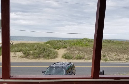Sea Retreat House | Beach Road House in Kitty Hawk NC