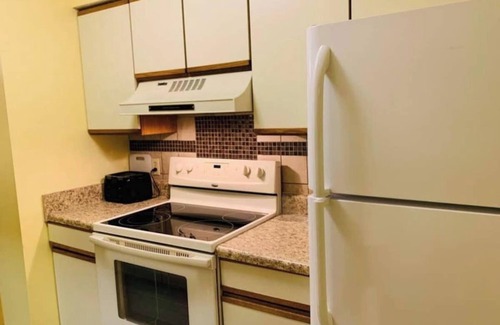 Myrtle Beach Condo | Beach View 1br Condo,Pool,Sm Dogs ok,H33