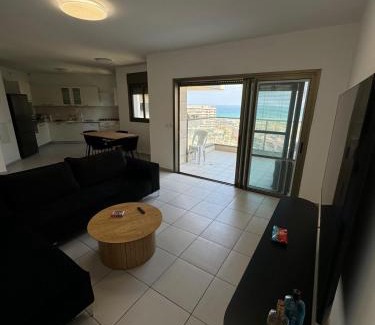 Rishon LeTsiyon Apartment | Beach view