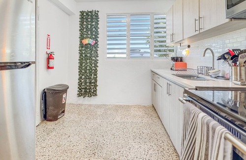 Islote House | Beach Villa #1 in Spacious 4-bedroom house with WiFi, AC in charming Arecibo