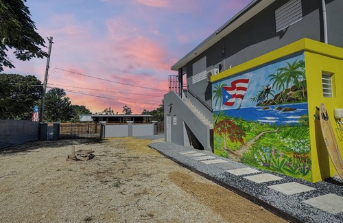 Islote House | Beach Villa #2 charming 3-bedroom house with WiFi, AC in pleasant Arecibo
