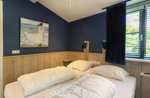 Sint Maartensvlotbrug House | Beach Villa in North Holland with Patio