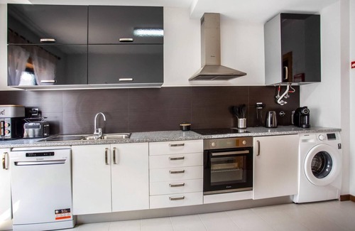 Nazare Condo | Beach Waves Home