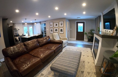 Sarnia House | BeachBum House: Bikes, Firepit & Paddleboards