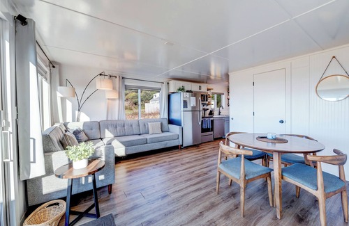 Yachats House | Beachcomber: Beachfront Escape Unit #4