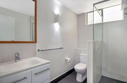 Kings Beach Apartment | Beachcomber Unit 4 7 Dingle Ave