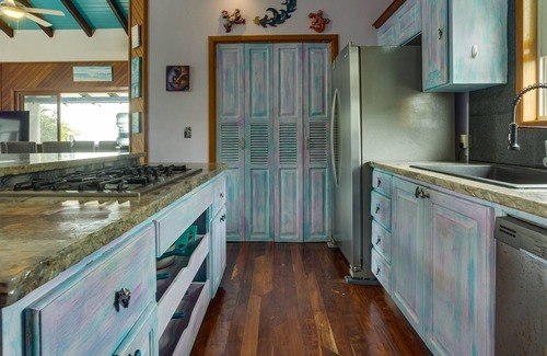 Caribbean Way Apartment | Beachfront 2-Bed, Pool, Kayaks, Perfect for Family