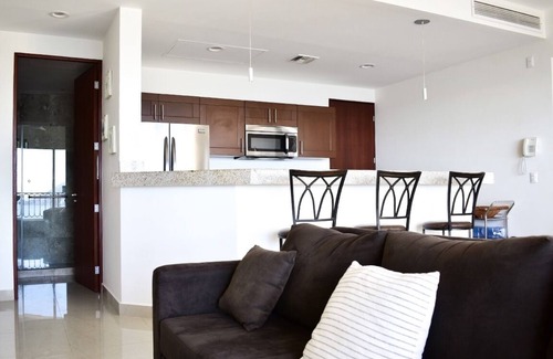 Marina Mazatlan Condo | BEACHFRONT 2 BEDROOM CONDO IN LAS GAVIAS RESORT - Sleeps 6