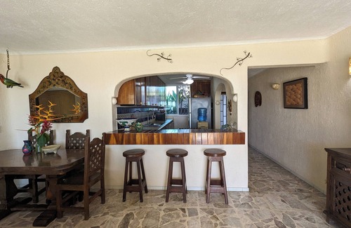 Manzanillo Condo | Beachfront 3 BR 2BA Condominium