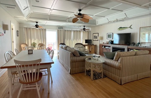 Edisto Island House | Beachfront 4 BR, 3 bath, sleeps 12 - Fantastic Views!