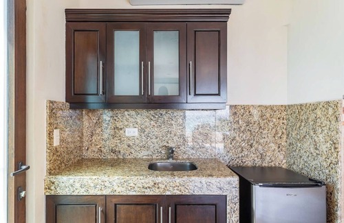 Soliman Bay Villa | Beachfront 6BR Sueno Del Mar: Pool & Chef Service