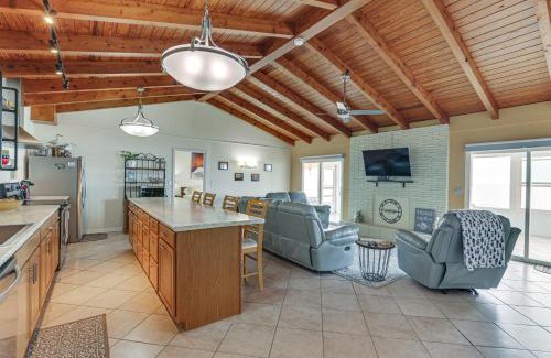 Alligator Point House | Beachfront Alligator Point Retreat Steps to Sand!