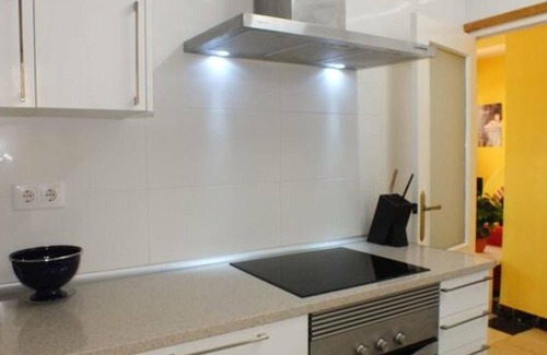 Miami Platja Apartment | Beachfront Apartment with Terrace, WiFi, A/C & Stunning Views - Miami Playa