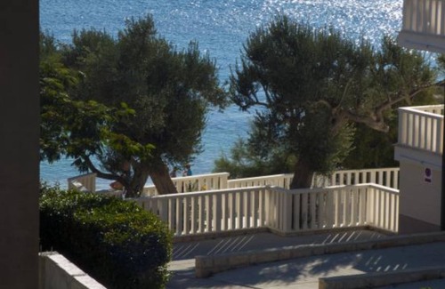 Ivan Dolac Apartment | Beachfront Apartments Plaža - Two Bedroom Apartment A2