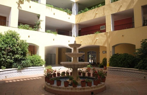 Alcossebre Apartment | Beachfront Apartment with Pool, Jacuzzi, and Terrace - 3 Bedrooms