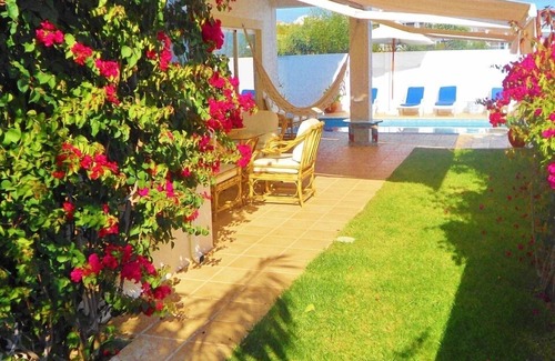 Meia Praia Apartment | Beachfront Apartment with Private Pool, BBQ, and Sea views