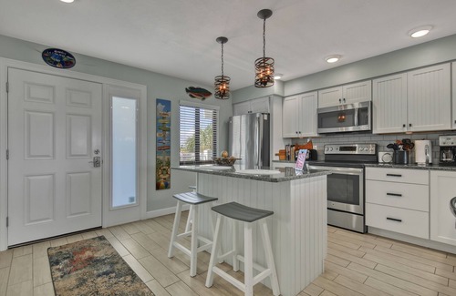 Cocoa Beach Condo | ☀︎ Beachfront Building ☀︎ Beach Chairs ☀︎ Stocked Kitchen ☀︎ 2 Balconies ☀︎WIFI