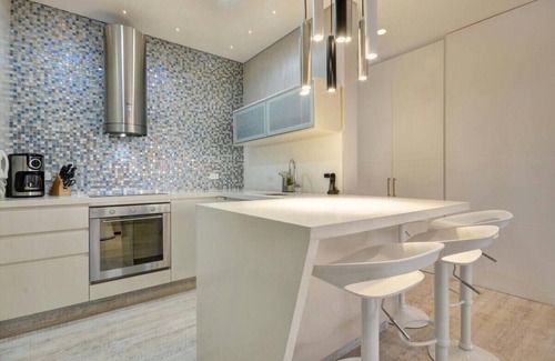 Bocagrande Apartment | Beachfront Elegance in the Most Exclusive Location