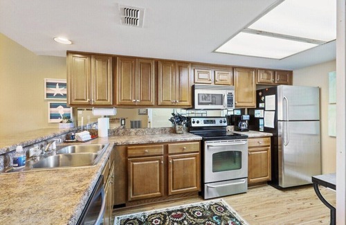 Orange Beach East Condo | BEACHFRONT CONDO, FAMILY FRIENDLY, QUIET AREA, CLOSE TO FLORABAMA