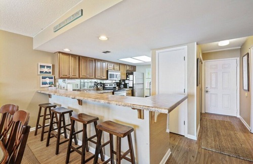 Orange Beach East Condo | BEACHFRONT CONDO, FAMILY FRIENDLY, QUIET AREA, CLOSE TO FLORABAMA