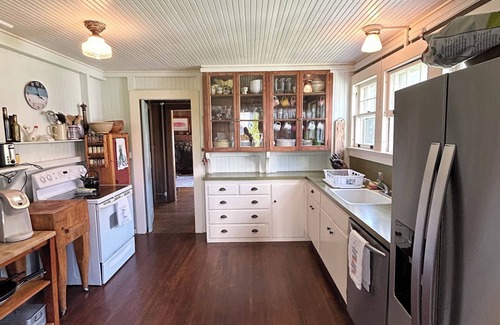 Madison Cottage | Beachfront Cottage with panoramic views of Long Island Sound in Madison CT