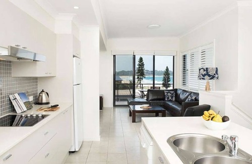 Mollymook Apartment | Beachfront Eight - Luxury apartment right on the waters edge