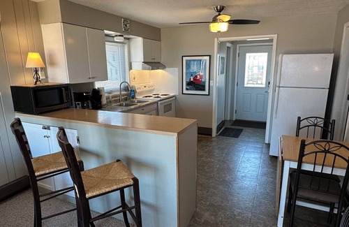 Duluth Apartment | Beachfront Getaway on Park Point - Easy Walking Distance to Canal Park