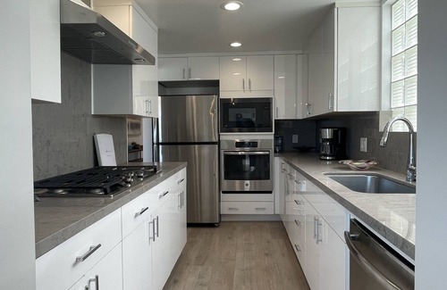 Playa Del Rey Condo | Beachfront Haven! On the sand, just minutes from LAX.