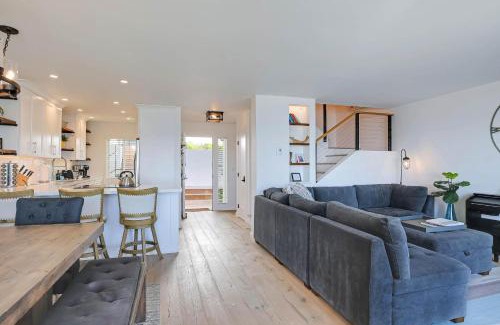 East Mesa House | Beachfront Hideaway