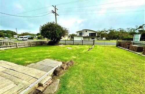 Marengo House | Beachfront Holiday Home