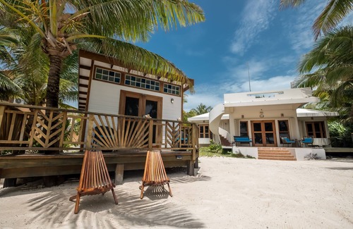 San Pedro Cabin | Beachfront King Casita in San Pedro Ambergris Caye