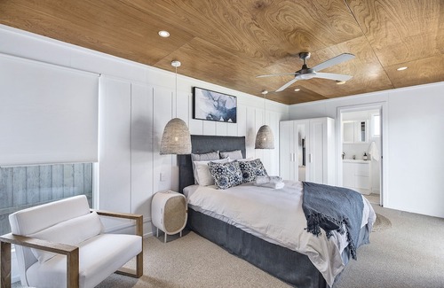 Wamberal House | Beachfront Luxury - ask about our WINTER specials