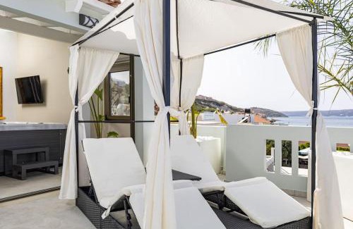 Kalyves Apartment | Beachfront luxury suite