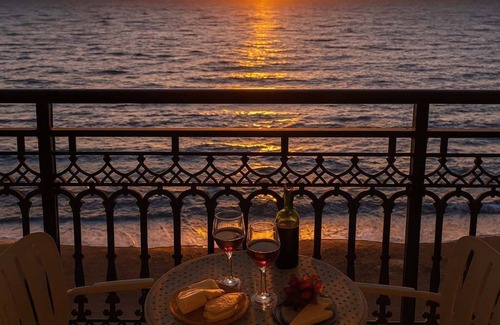 Agia Pelagia Apartment | Beachfront Panorama Apartment in Kythira!